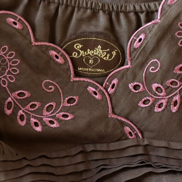 Sweetees Brown & Pink Embroidered Empire Pleated Waist Eyelet Cami Top Size 10 - Picture 3 of 3